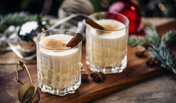 Κανέλα, μοσχοκάρυδο και τζίντζερ: Πώς αυτά τα μπαχαρικά έγιναν σύμβολο των Χριστουγέννων;