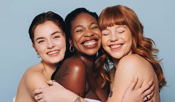 Πόσες αγκαλιές χρειαζόμαστε καθημερινά για να είμαστε σωματικά και ψυχικά υγιείς;