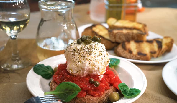 Αυτή είναι η ελληνική σαλάτα που αναδείχτηκε πρώτη στον κόσμο