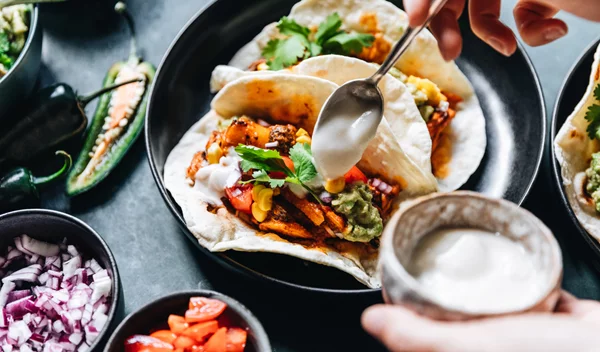 Τέσσερις συνταγές για γρήγορα vegan dips