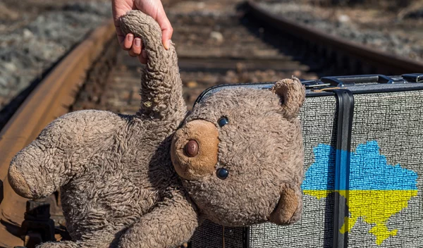 Πώς να μιλήσουμε σε ένα μικρό παιδί για τον πόλεμο;