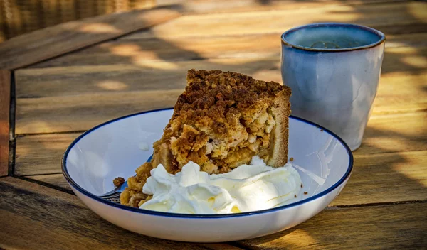 Συνταγή για μηλόπιτα με βρώμη και σταφίδες!