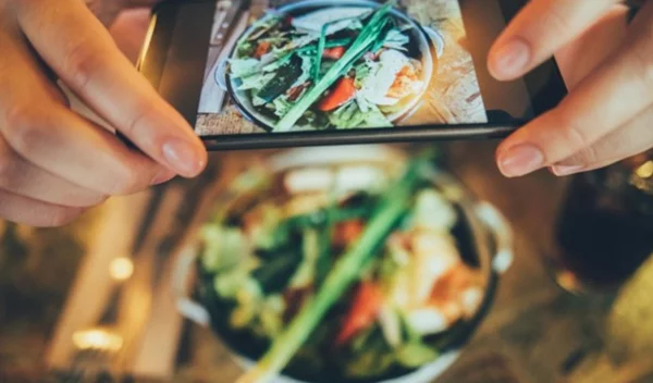 Αγαπάς να φωτογραφίζεις το φαγητό; Βάλε αυτό το hashtag στις φωτογραφίες σου και θα κερδίσεις δώρα