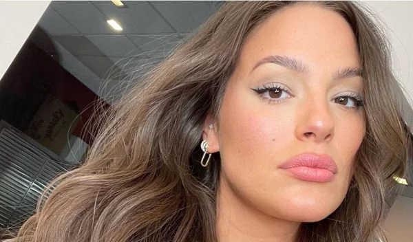 "Καθώς η θερμοκρασία ανεβαίνει, ξέρω ότι πολλοί άνθρωποι δυσκολεύονται να δείξουν το σώμα τους"