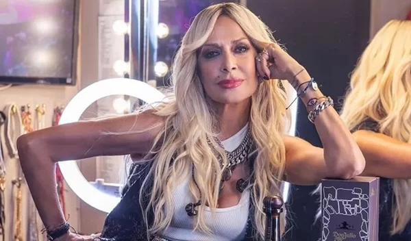 Άννα Βίσση: Όλα τα μυστικά ομορφιάς της απόλυτης Ελληνίδας σταρ