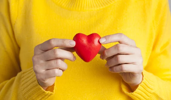 Πόσο υγιής είναι η καρδιά σου; Μάθε πώς να τη μετράς, χωρίς συσκευές