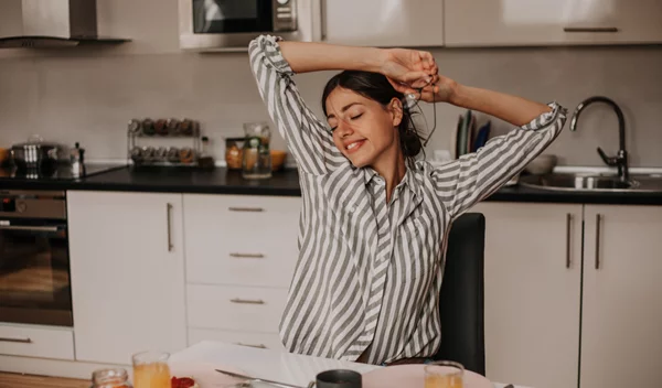 Πρωινό: Ποιες συνήθειες σε βοηθούν να απαλλαγείς από το λίπος στην κοιλιά;