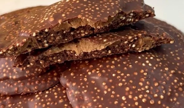 Χριστουγενιάτικες μπουκίτσες: Σοκολατάκια με κινόα και ακόμα 1 υλικό!