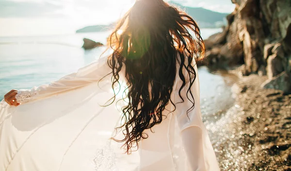 Μέθοδος LOC: Τι είναι και τι κάνει στα μαλλιά σου;