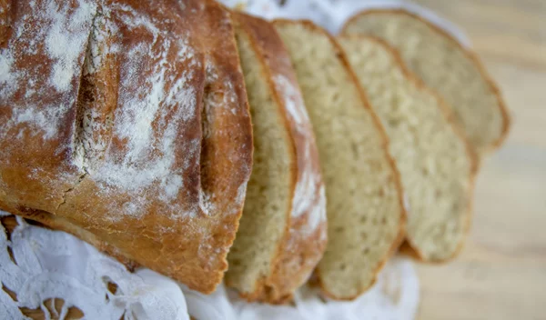 Λευκό ψωμί: Οι 3 βασικοί λόγοι που δεν πρέπει να το τρως καθημερινά