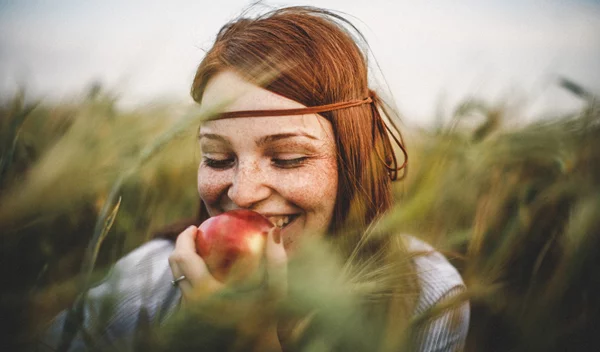 10 τροφές που αυξάνουν τη σεροτονίνη, την ορμόνη της ευτυχίας