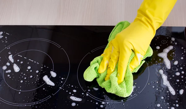 Αστραφτερές εστίες στο λεπτό! Με μόνο 3 υλικά που ήδη έχεις στο σπίτι