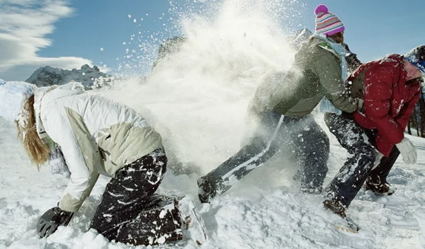 Πώς αντιδρά το σώμα μας στο κρύο και tips για να προφυλαχτούμε