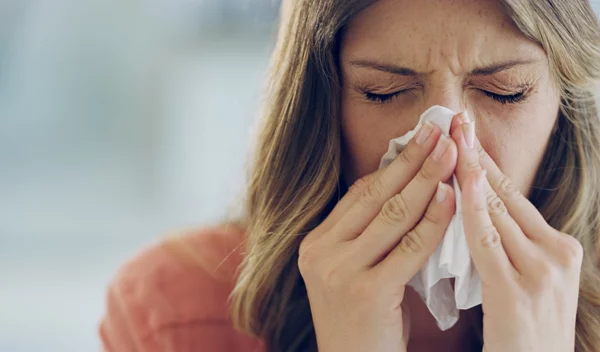 Γρίπη, κρυολόγημα ή COVID; Πόσο καλά μπορείς να αναγνωρίσεις τα συμπτώματα;