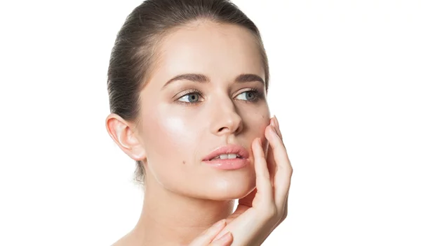 Τα SOS skincare tips που χρειάζεται να γνωρίζεις για απαλή, ενυδατωμένη επιδερμίδα στο κρύο