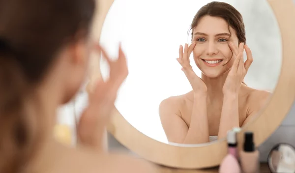 Eye lift trick: Πέτυχε θεαματικό εφέ ανόρθωσης ματιών με μόλις μια σκιά