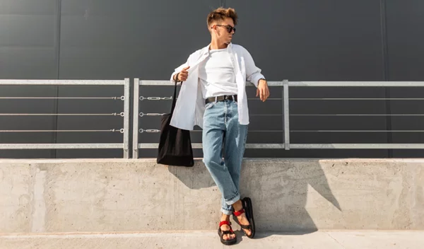 Τι σανδάλια να επιλέξει αυτή τη σεζόν ο άνδρας που θέλει να λέγεται μοντέρνος;