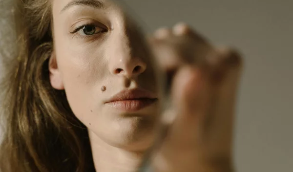 Ρυτίδες του στρες: Οι συμβουλές για να τις αντιμετωπίσεις