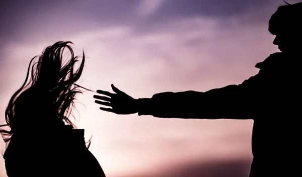 Πώς να καταλάβεις τον άντρα που μπορεί να εκδηλώσει κακοποιητική συμπεριφορά;