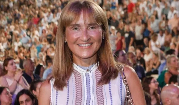 Μια από εμάς: Η Μάρα Ζαχαρέα έχει τη συνήθεια που έχουμε όλες στο γραφείο