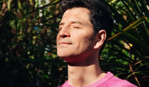 Σάκης Ρουβάς: Το detox λαχανικό που προτείνει μετά το Πασχαλινό τραπέζι