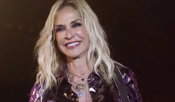 Άννα Βίσση: Το άρωμα που φορά εδώ και χρόνια, είναι αυτό που λάτρευε και η Audrey Hepburn