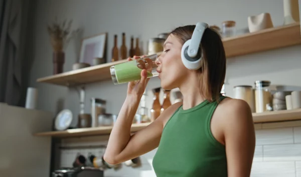 Έχεις δυσκοιλιότητα; Με αυτά τα smoothies που φτιάχνονται σε 5' θα λυθεί το πρόβλημά σου