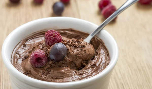 Η τεμπέλικη συνταγή για φανταστικό ρυζόγαλο σοκολάτας με 2 υλικά - Γλυκό στη στιγμή