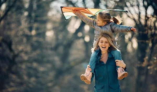Μη παραδοσιακοί τρόποι να γιορτάσεις την Καθαρά Δευτέρα (που δεν περιλαμβάνουν φαγητό)