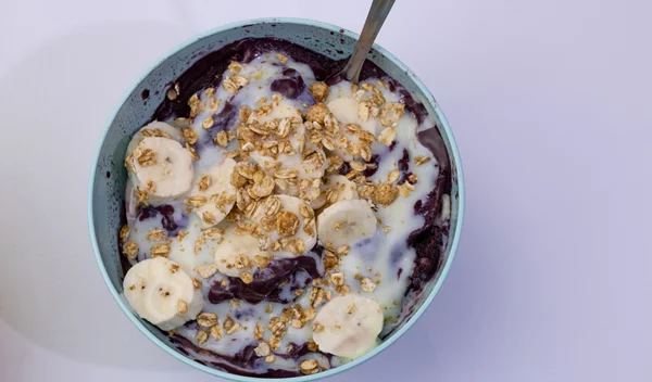 Energy bowls: Τα μπολ που θα σου δώσουν ενέργεια και γράμμωση – Συνταγές για πρωινό και post-workout