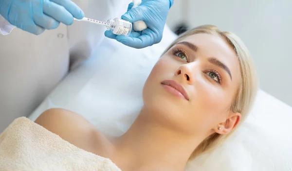 Το Botox και το εμβόλιο κατά της COVID-19 πάνε μαζί;