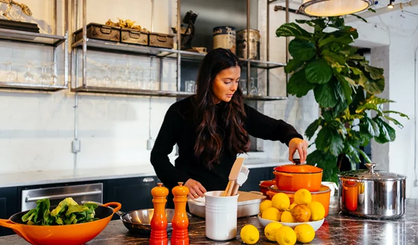 Oι τροφές που οι διατροφολόγοι σού προτείνουν αν θέλεις να χάσεις βάρος