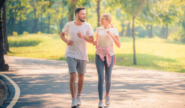 Πώς θα κάψεις γρήγορα λίπος μόνο με περπάτημα;