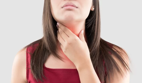 Λαρυγγίτιδα ή φαρυγγίτιδα; Μάθε πώς θα τις ξεχωρίζεις