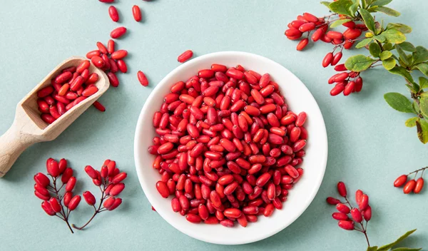 Το άγνωστο βότανο που καταπολεμά την ακμή