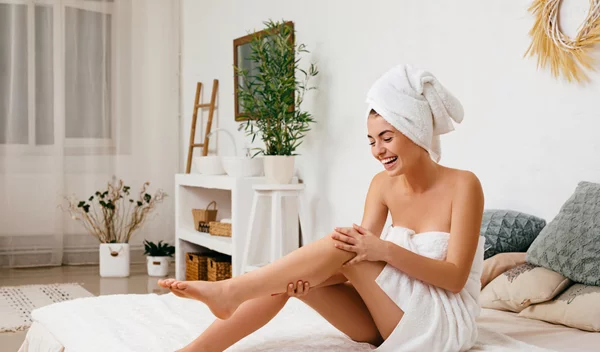 7 tips για ενυδατωμένη επιδερμίδα όλο το χρόνο