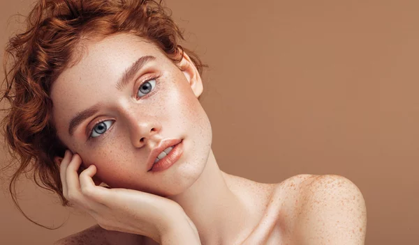 Αφρικανική σκόνη: Η SOS κίνηση περιποίησης για καθαρή, υγιή επιδερμίδα