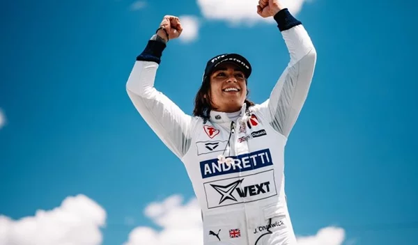 Πρώτη γυναίκα νικήτρια στο IndyCar μετά από πολλά χρόνια