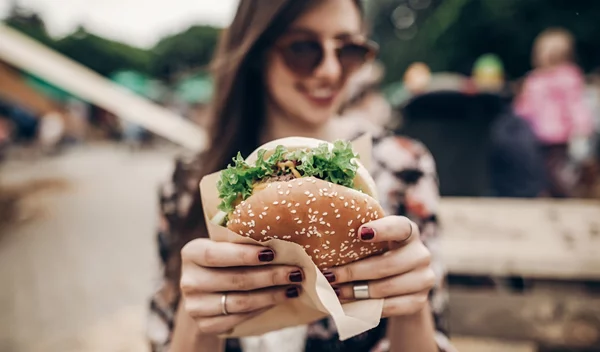 Ποια διατροφή σου προκαλεί άγχος; Νέα έρευνα