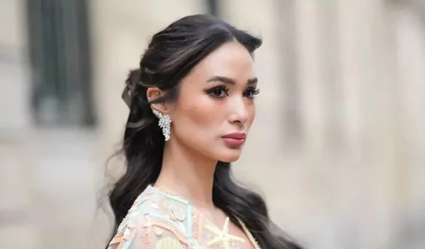 7 mascaras που κάνουν το βλέμμα να δείχνει πραγματικά σαγηνευτικό