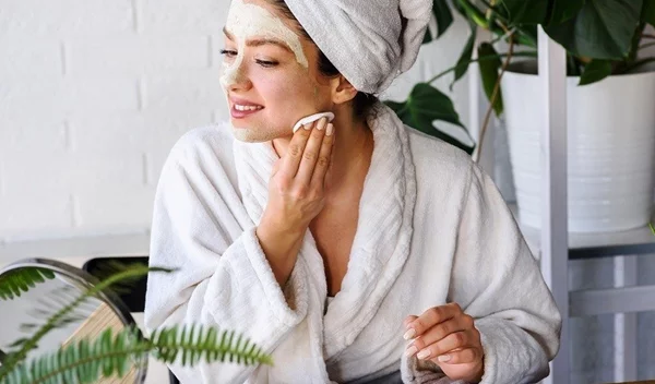 Η μάσκα που λατρεύουν όλες οι ξηρές επιδερμίδες είναι απίστευτα οικονομική