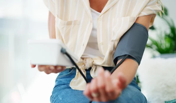 Οι 10 τροφές που "ρίχνουν" την πίεση - φυσικά!