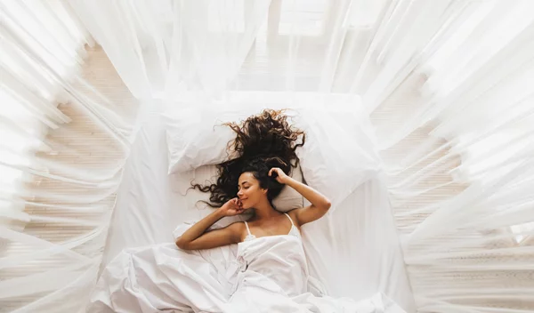 Η δοκιμασμένη δανέζικη μέθοδος ύπνου που θα σε κάνει να κοιμηθείς σαν πουλάκι