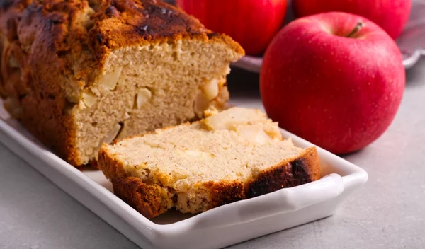 Αυτό το μηλόψωμο θα γίνει το νέο σου αγαπημένο σνακ