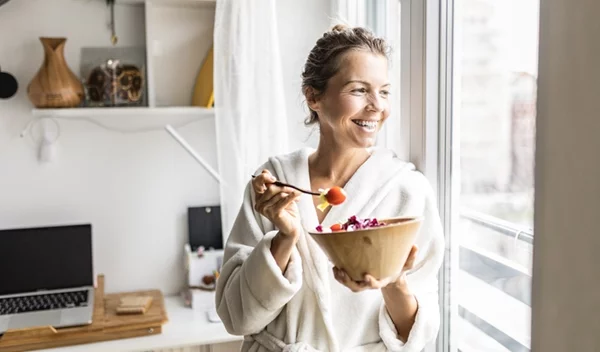 Μετά τα 30: 5 διατροφικές συνήθειες που επηρεάζουν αρνητικά την υγεία