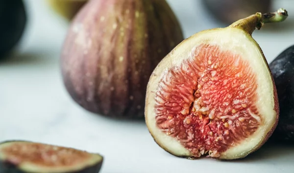 Οι συνταγές για γευστικά πιάτα με πρωταγωνιστή το σύκο