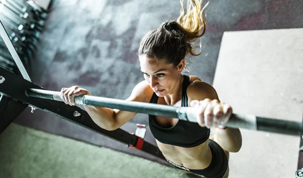 Γιατί οι έλξεις στο μονόζυγο είναι η σημαντικότερη άσκηση για το σώμα;