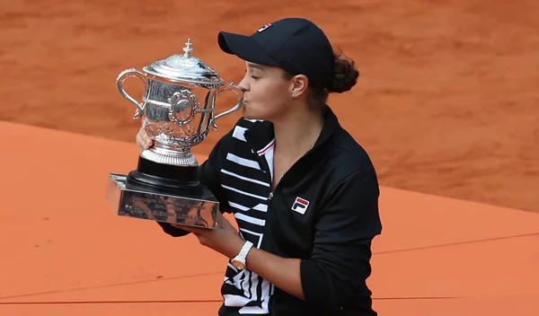 Άσλεϊ Μπάρτι: Αποσύρεται η κορυφαία τενίστρια του κόσμου σε ηλικία 25 ετών