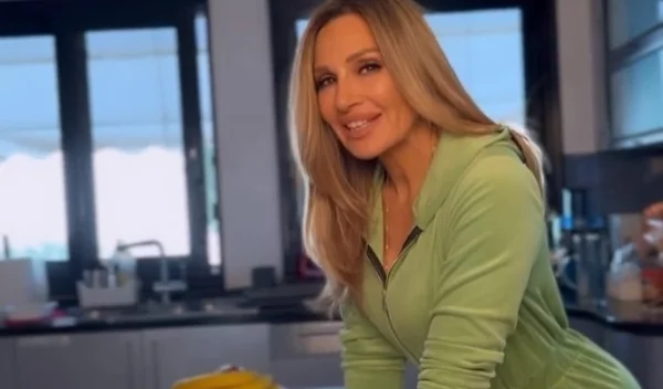 Επιθυμια για γλυκό πριν τον ύπνο: Τι συστήνει η Ελένη Πετρουλάκη για αυτή την περίπτωση;