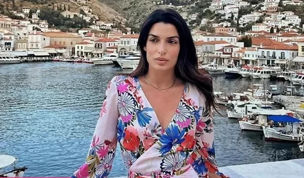 Πώς θα κάνεις τα χείλη να δείχνουν juicy; Η επιλογή της Τόνιας Σωτηροπούλου